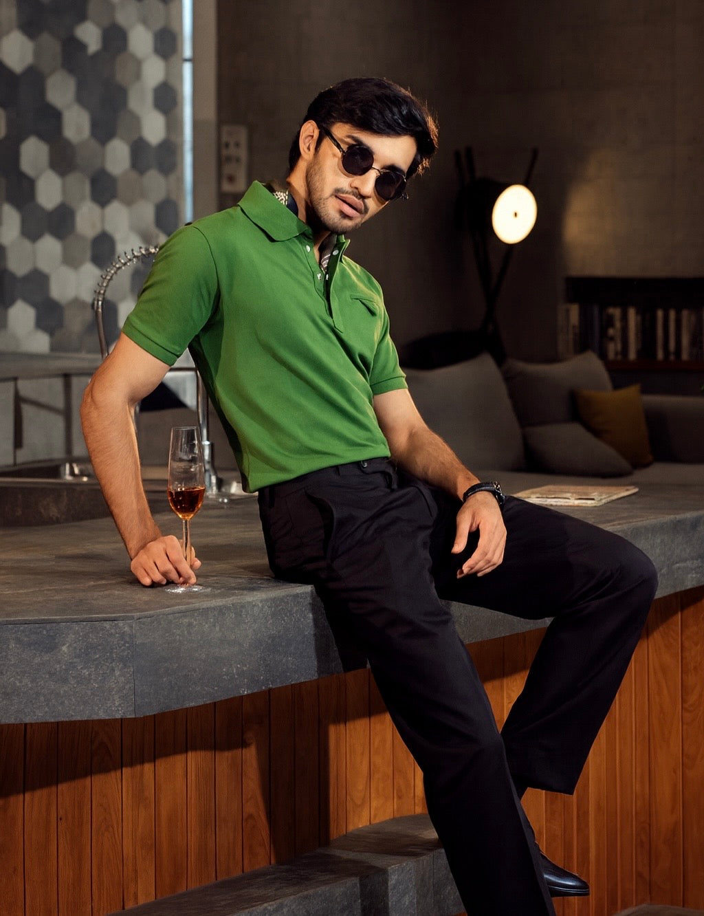 Unisex Minimalist Green Polo – Luxe Moss (Fresh Premium Cotton)