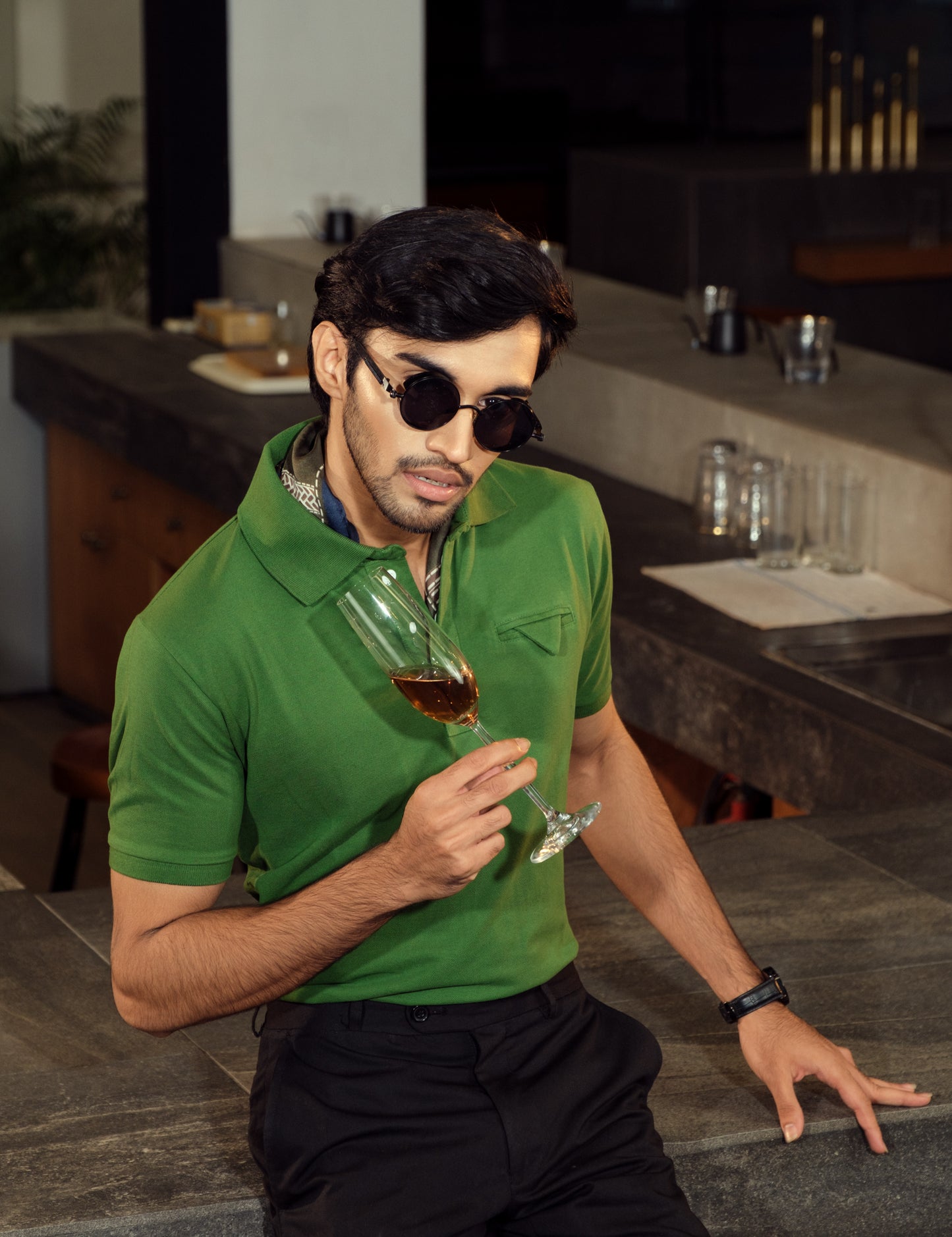 Unisex Minimalist Green Polo – Luxe Moss (Fresh Premium Cotton)