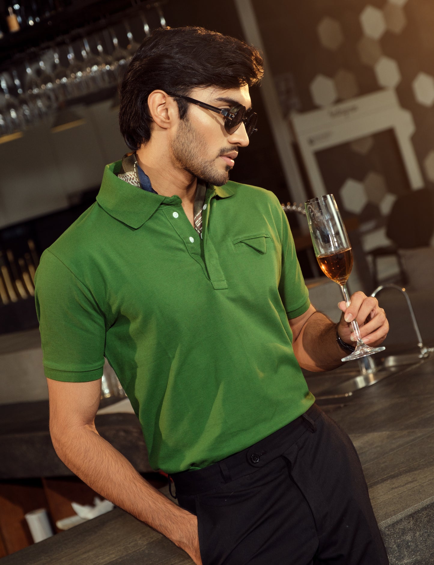 Unisex Minimalist Green Polo – Luxe Moss (Fresh Premium Cotton)
